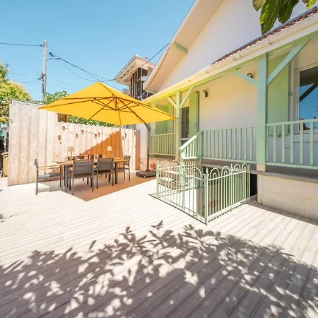 Amamary - 300 M De La アルカション