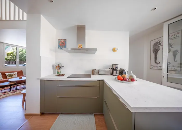 Amamary - 300 M De La アルカション