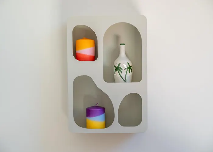 Amamary - 300 M De La